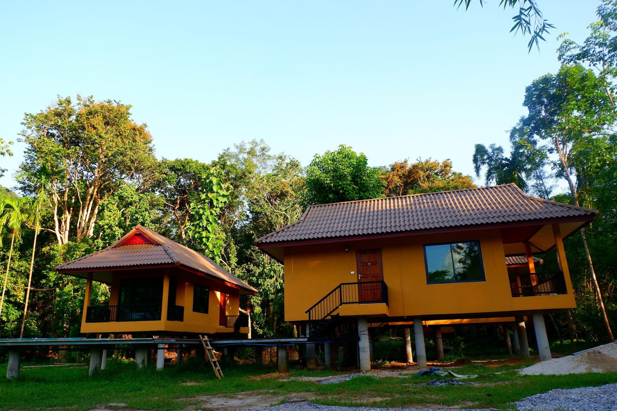 艺术河景山林小屋度假酒店 Khao Sok National Park 外观 照片