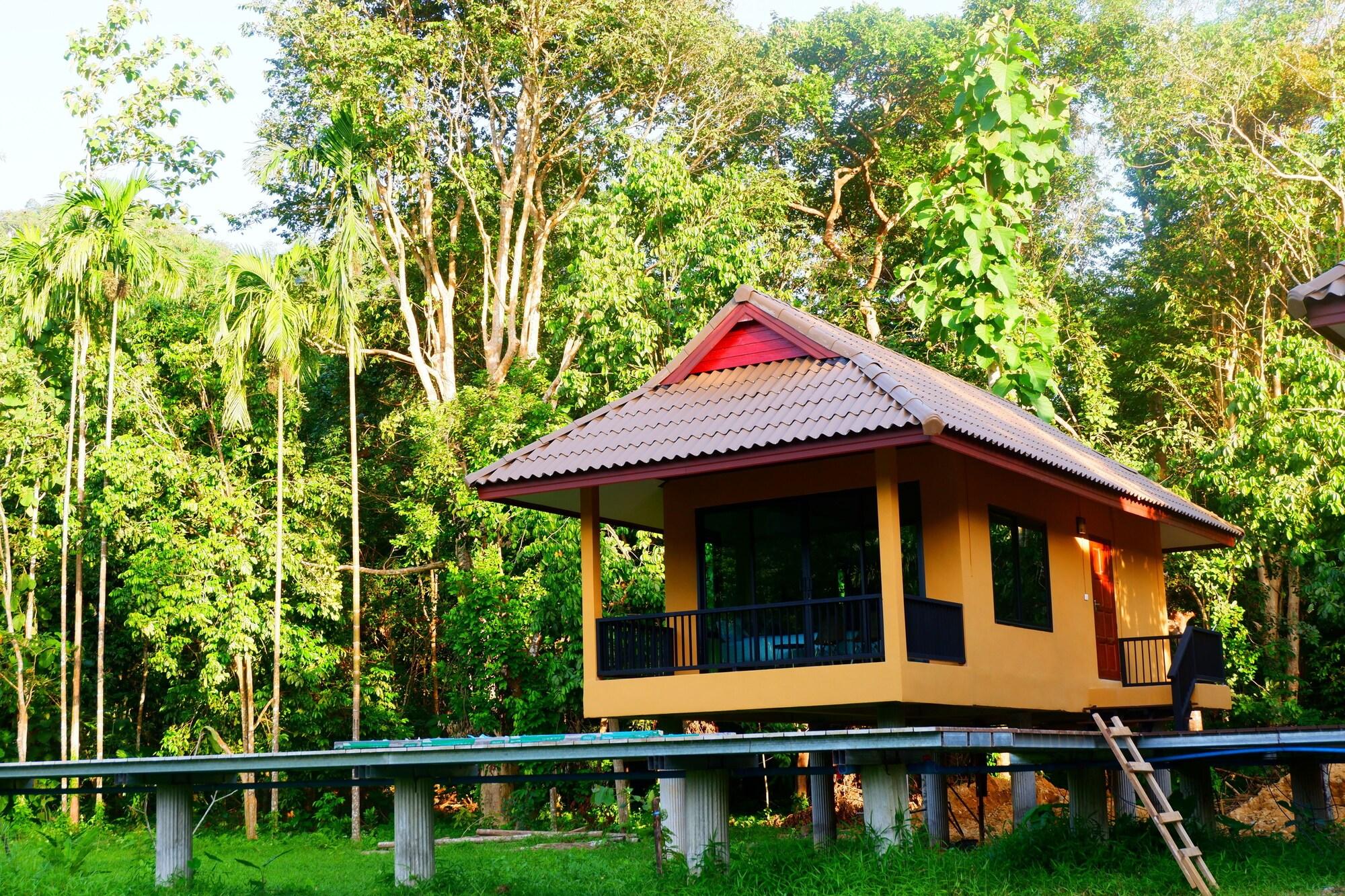 艺术河景山林小屋度假酒店 Khao Sok National Park 外观 照片