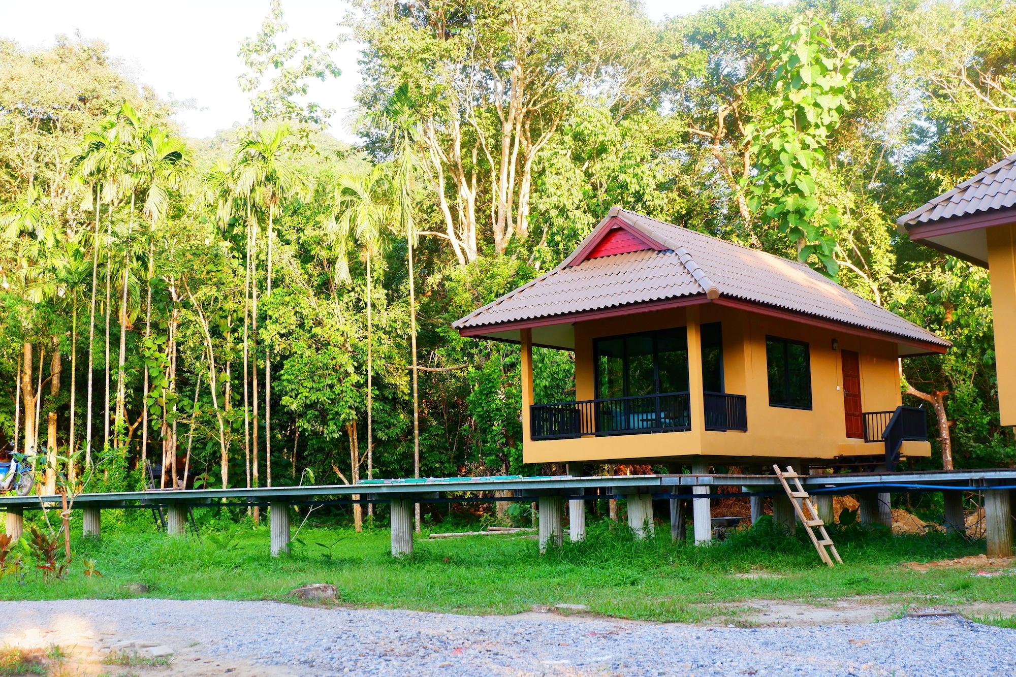 艺术河景山林小屋度假酒店 Khao Sok National Park 外观 照片