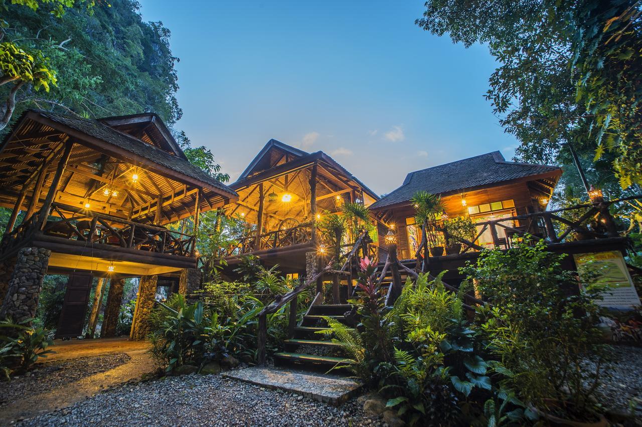 艺术河景山林小屋度假酒店 Khao Sok National Park 外观 照片