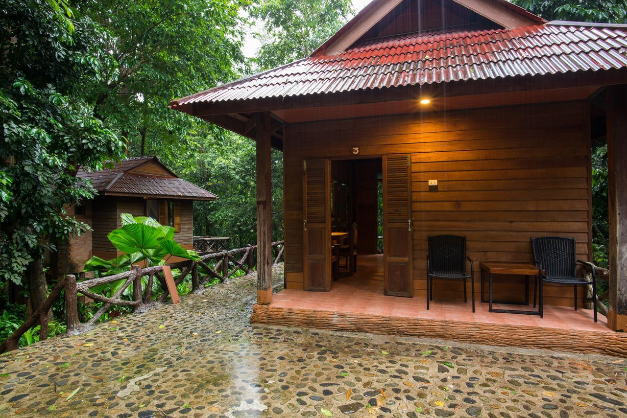 艺术河景山林小屋度假酒店 Khao Sok National Park 外观 照片