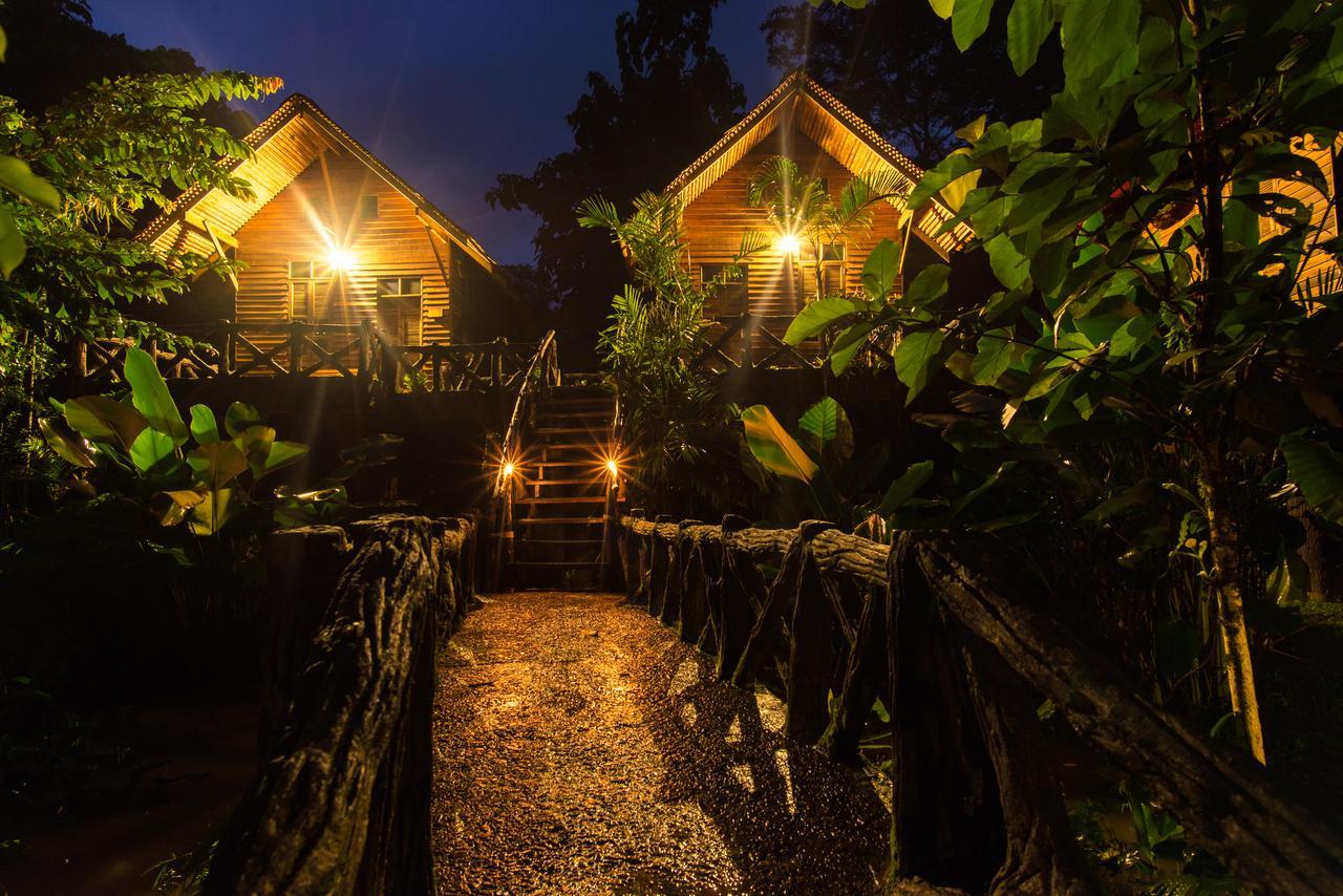 艺术河景山林小屋度假酒店 Khao Sok National Park 外观 照片