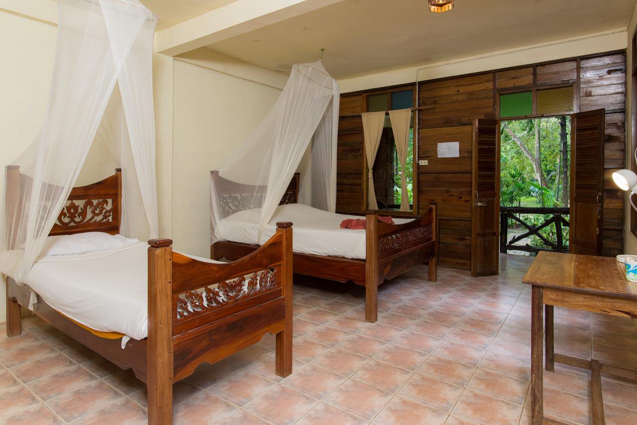 艺术河景山林小屋度假酒店 Khao Sok National Park 外观 照片